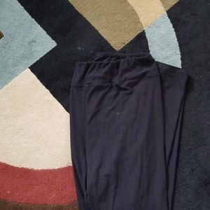 Lularoe TC2 black leggings